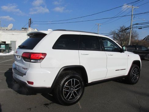 Used 2017 Jeep Grand Cherokee Trailhawk w/ Trailhawk Luxury Group AWD/4WD image 11