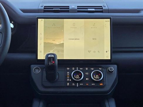 New 2026 Land Rover Defender 110 S image 12