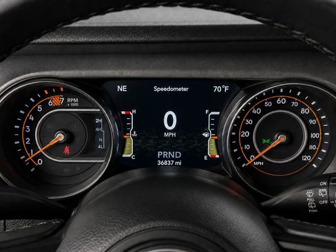 Used 2022 Jeep Wrangler Unlimited Sport AWD/4WD image 6