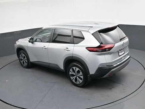 Used 2022 Nissan Rogue SV image 29