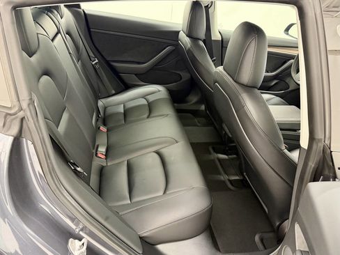 Used 2022 Tesla Model 3 image 10