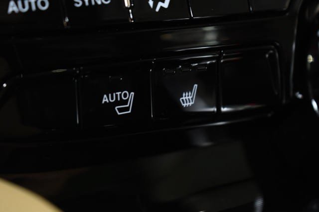 Used 2023 Acura MDX w/ Technology Package AWD/4WD image 39