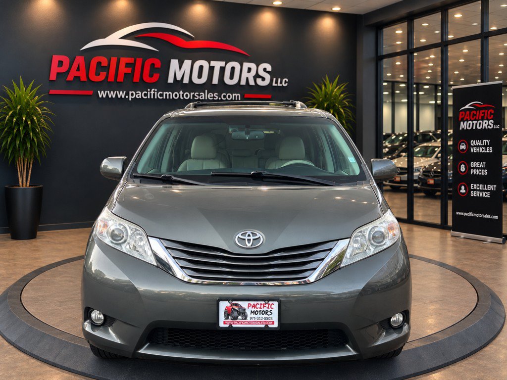 Used 2011 Toyota Sienna XLE FWD image 4