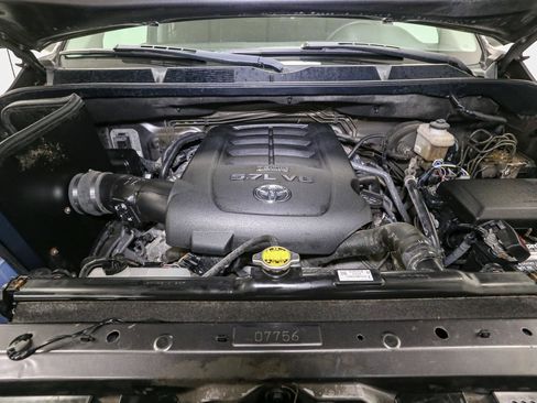 Used 2016 Toyota Tundra SR5 image 13