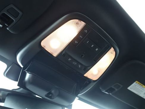 Used 2025 Dodge Durango GT image 24