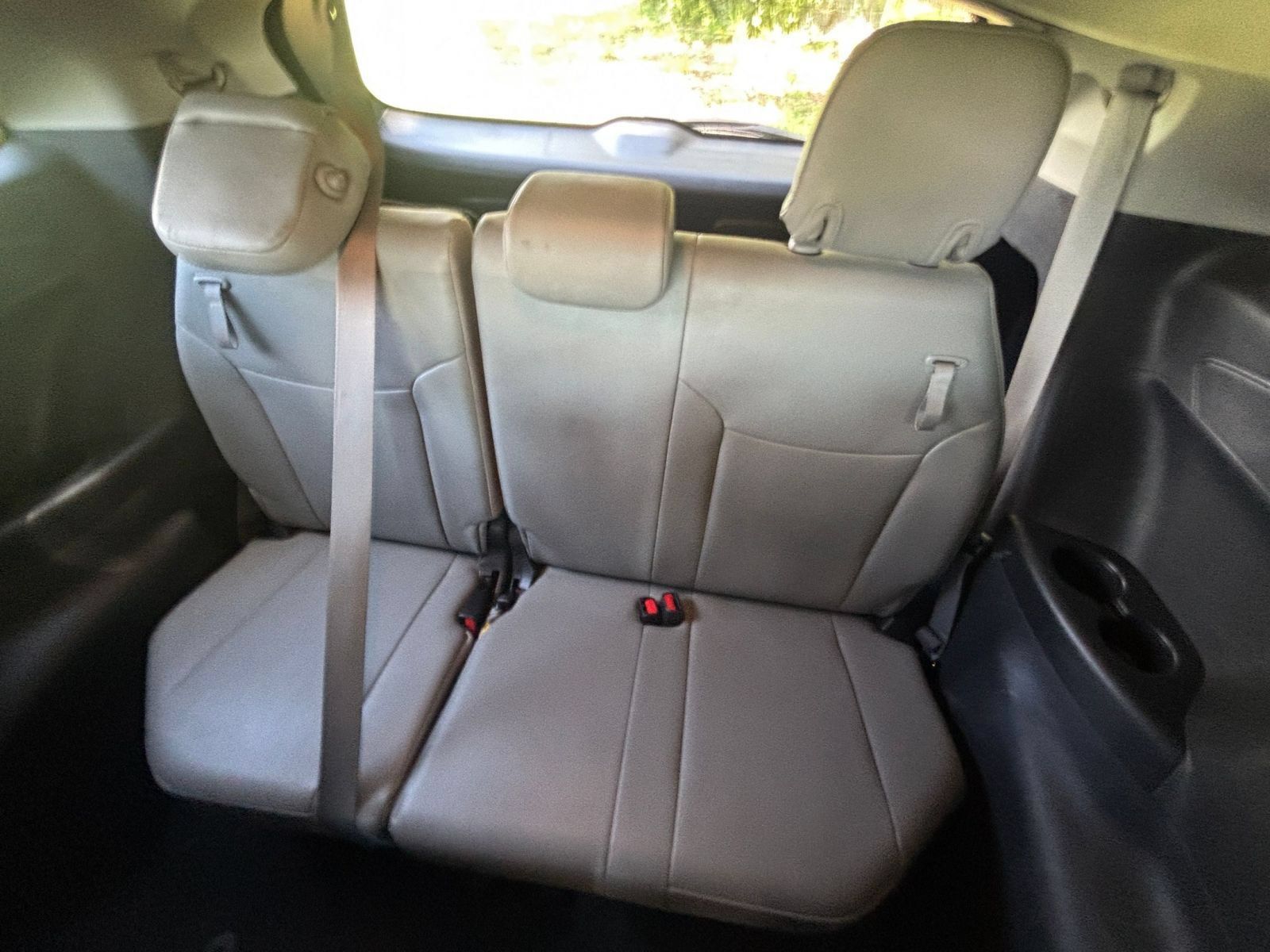 Used 2025 Toyota Sienna XLE FWD image 31