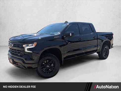 Used 2024 Chevrolet Silverado 1500 LT Trail Boss w/ Convenience Package II AWD/4WD image 1