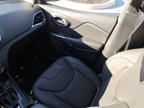 Used 2021 Jeep Cherokee Limited w/ Elite Package image 17