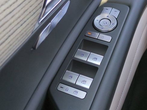 Used 2025 Genesis GV80 3.5T Advanced image 23