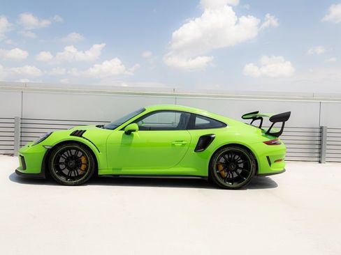 Certified 2019 Porsche 911 GT3 RS RWD image 3