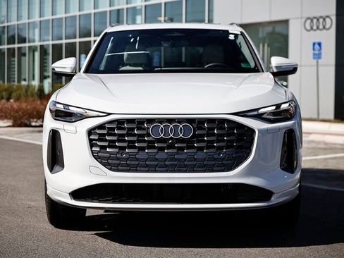 New 2025 Audi Q5 Premium image 12