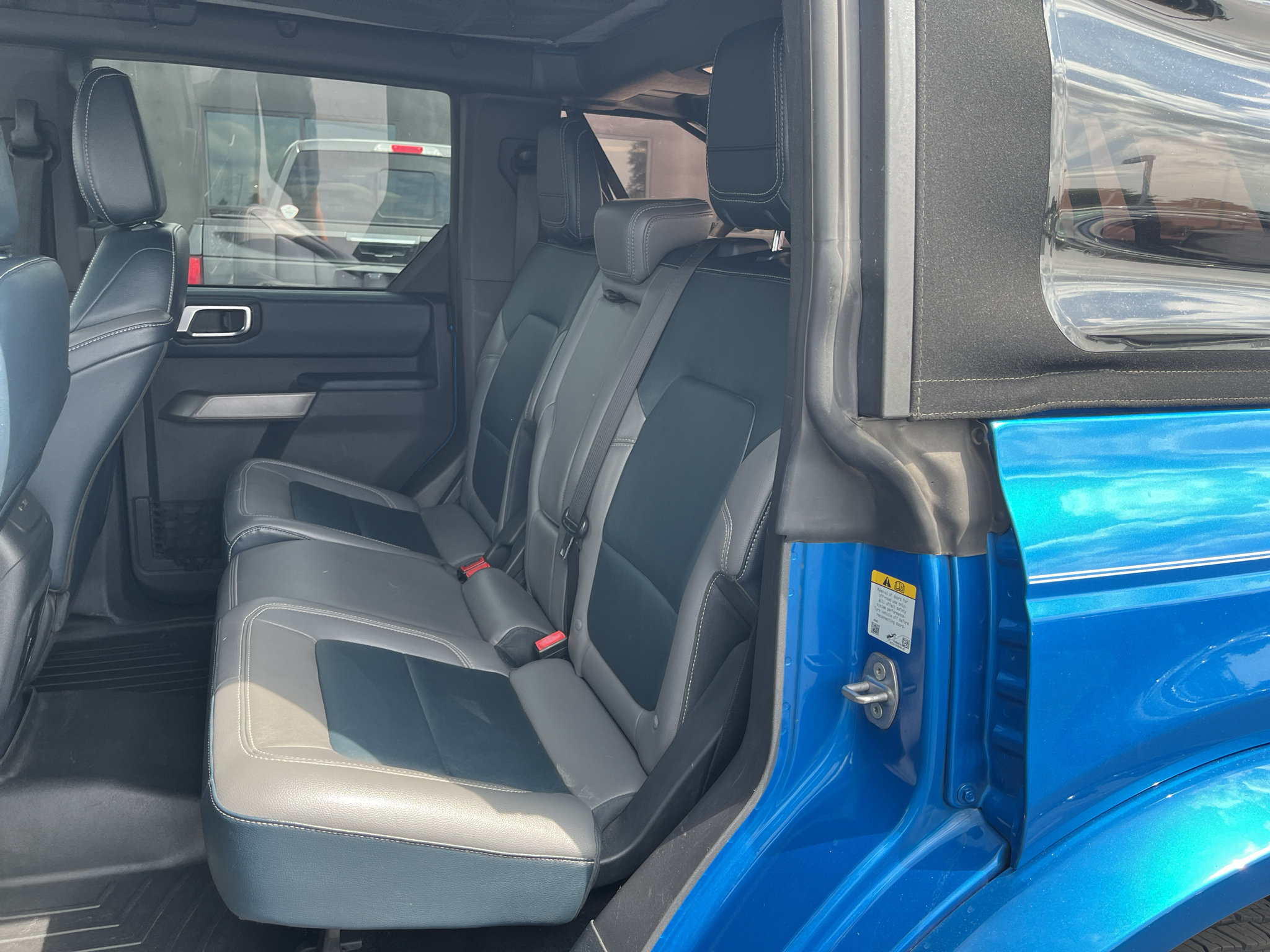 Used 2022 Ford Bronco Outer Banks AWD/4WD image 36
