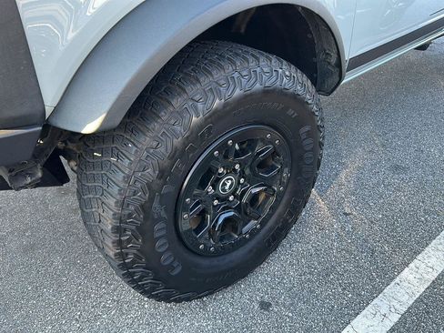 Used 2023 Ford Bronco Wildtrak AWD/4WD image 3