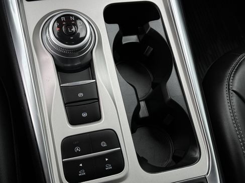 Used 2023 Ford Explorer XLT w/ Equipment Group 202A image 20