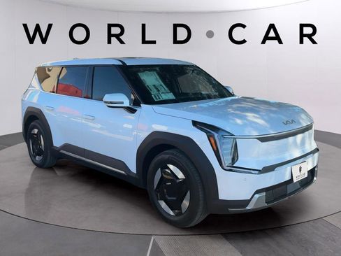 New 2026 Kia EV9 Light RWD image 1