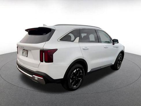 Used 2024 Kia Sorento S FWD image 15