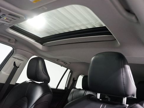 Certified 2024 Toyota Highlander XLE image 35