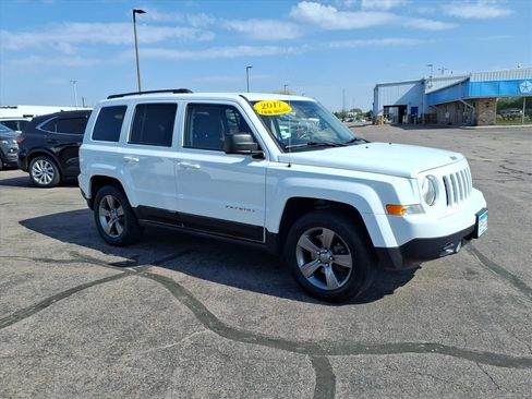 Used 2017 Jeep Patriot Sport w/ Power Value Group image 2