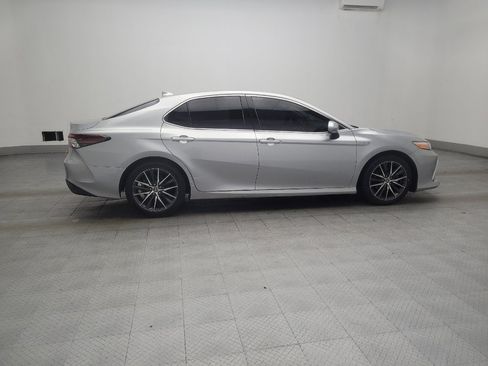 Used 2021 Toyota Camry XLE w/ Navigation Upgrade Package FWD image 10