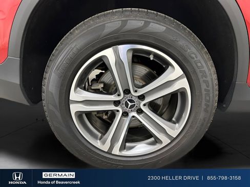 Used 2020 Mercedes-Benz GLC 300 4MATIC image 26