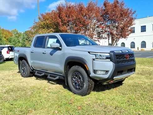 New 2026 Nissan Frontier PRO-4X w/ Pro-4x Convenience Package image 1