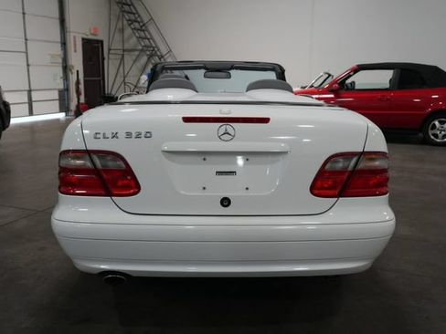 Used 2002 Mercedes-Benz CLK 320 Cabriolet w/ K4 Opt Pkg image 7