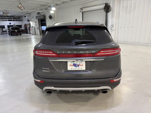 Used 2019 Lincoln MKC Select w/ Select Plus Package image 4