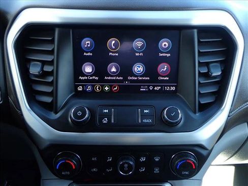 Used 2022 GMC Acadia SLE image 15