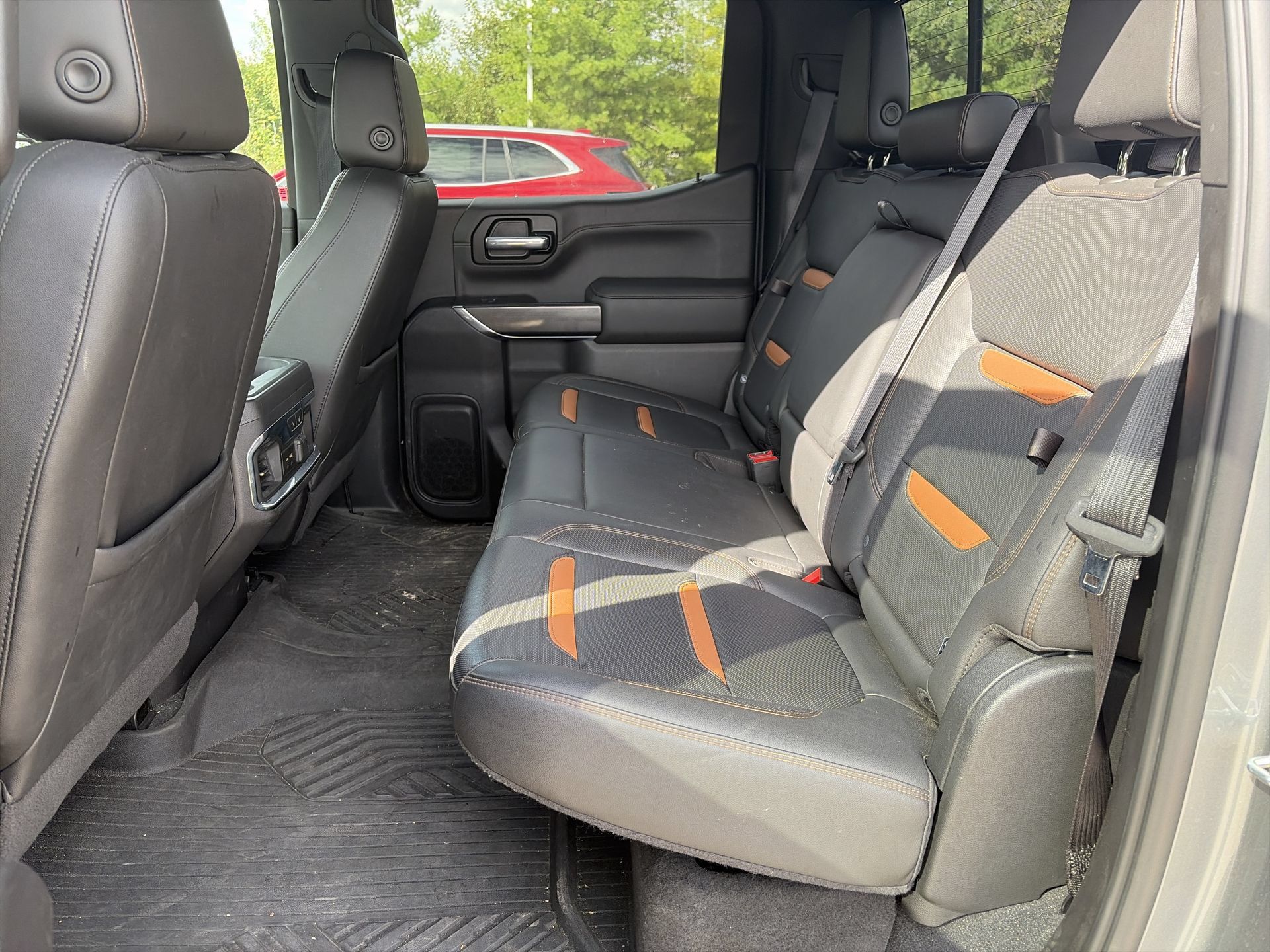 Used 2020 GMC Sierra 1500 AT4 w/ Off-Road Performance Package AWD/4WD image 27