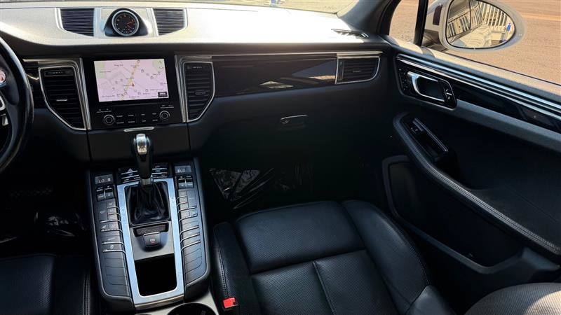 Used 2017 Porsche Macan S AWD/4WD image 19