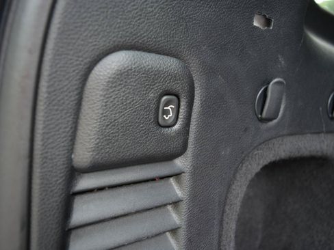 Used 2019 Jeep Grand Cherokee Limited RWD image 17