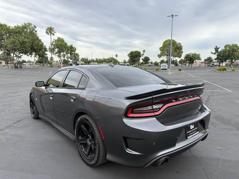 Used 2020 Dodge Charger Scat Pack w/ Driver Convenience Group RWD image 5