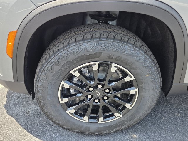 New 2026 Chevrolet Traverse Z71 w/ Driver Confidence Package AWD/4WD image 5