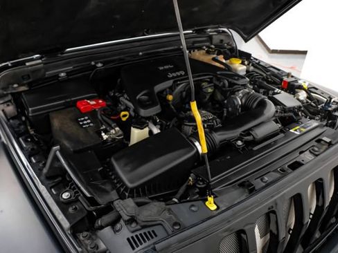 Used 2019 Jeep Wrangler Sport AWD/4WD image 52