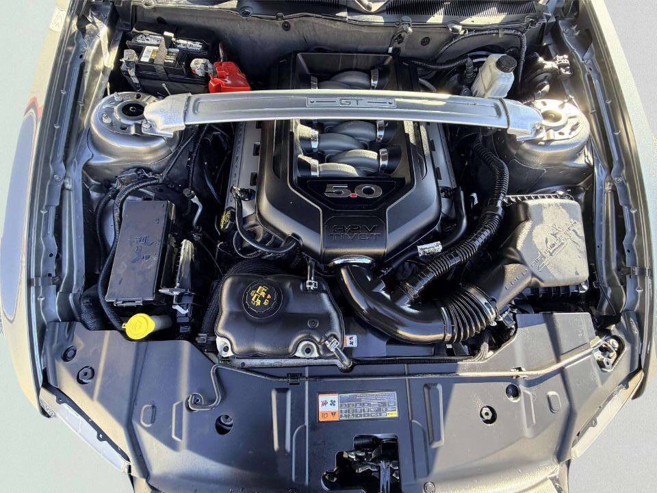 Used 2013 Ford Mustang GT Premium w/ Comfort Pkg RWD image 16