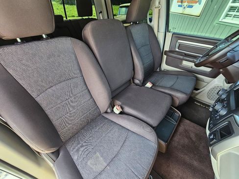 Used 2019 RAM 1500 Big Horn AWD/4WD image 38