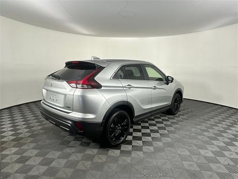 New 2025 Mitsubishi Eclipse Cross LE image 6