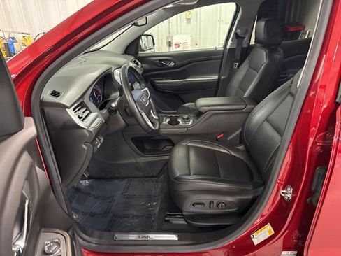 Used 2023 GMC Acadia SLT FWD image 30