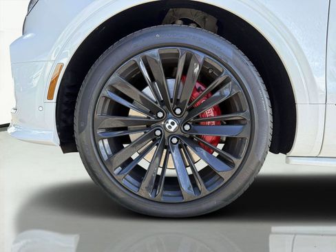Used 2022 Bentley Bentayga Speed image 10