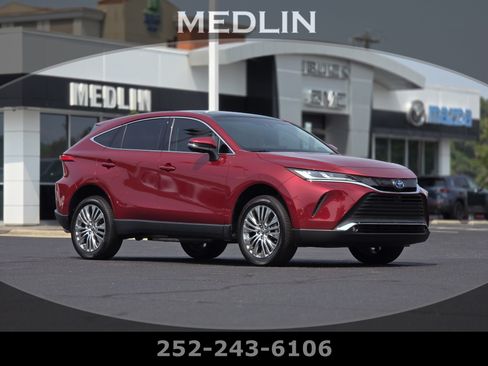Used 2024 Toyota Venza Limited AWD/4WD image 1