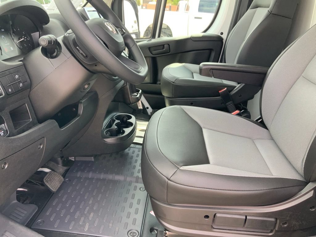 New 2026 RAM ProMaster 2500 w/ Convenience Group FWD image 18