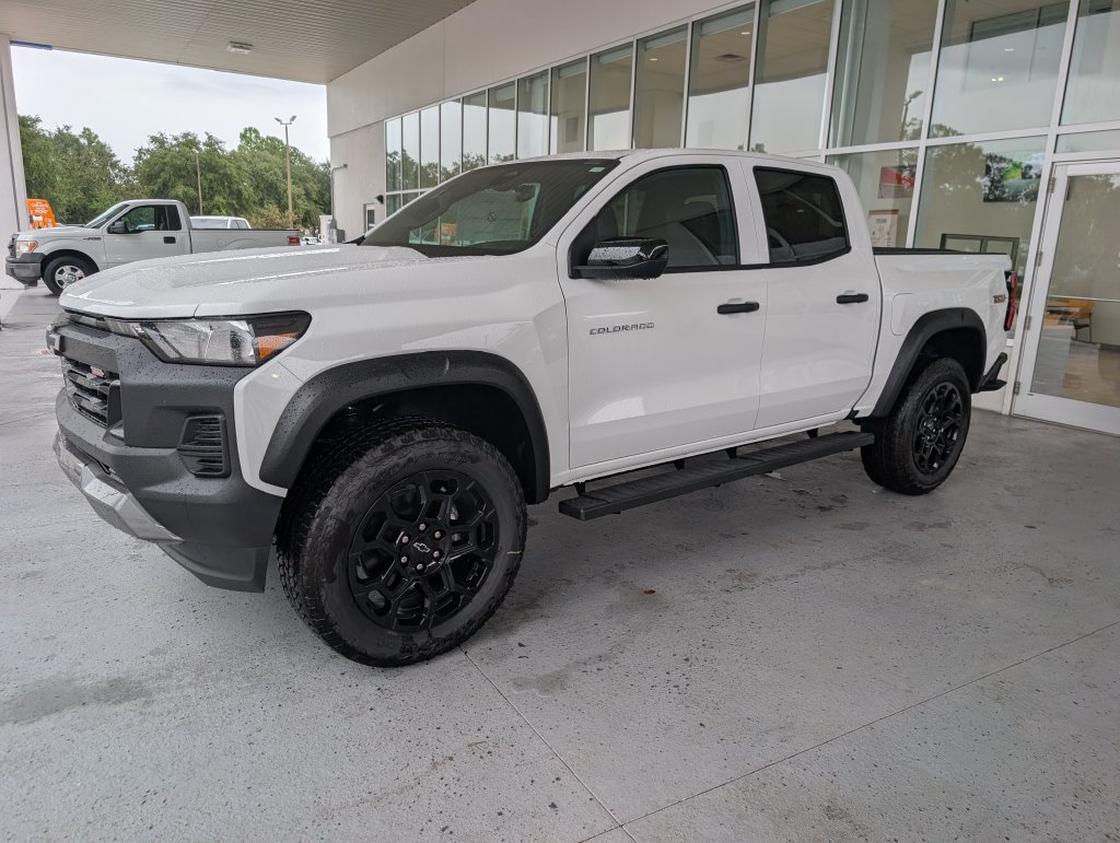 New 2026 Chevrolet Colorado Trail Boss AWD/4WD image 3