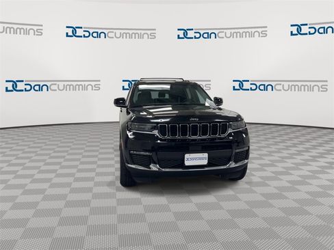 Used 2022 Jeep Grand Cherokee L Limited w/ Trailer Tow Group (B) image 3