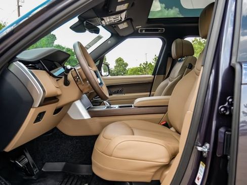 New 2026 Land Rover Range Rover SE AWD/4WD image 3