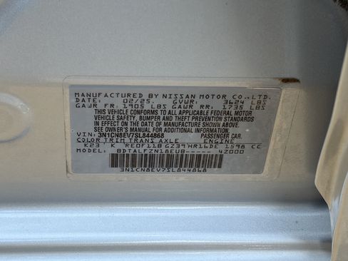 Used 2025 Nissan Versa SV FWD image 9