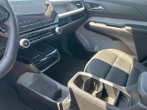 Certified 2027 Chevrolet Bolt RS w/ Technology Package FWD image 24