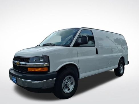 New 2026 Chevrolet Express 2500 w/ Driver Convenience Package RWD image 8