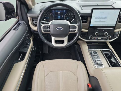 Used 2024 Ford Expedition Max Limited AWD/4WD image 4