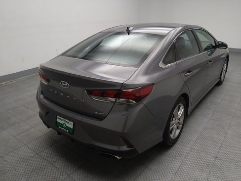 Used 2018 Hyundai Sonata Sport w/ Tech Package 05 FWD image 9