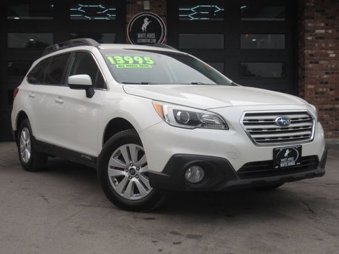 Used 2017 Subaru Outback 2.5i Premium AWD/4WD image 2